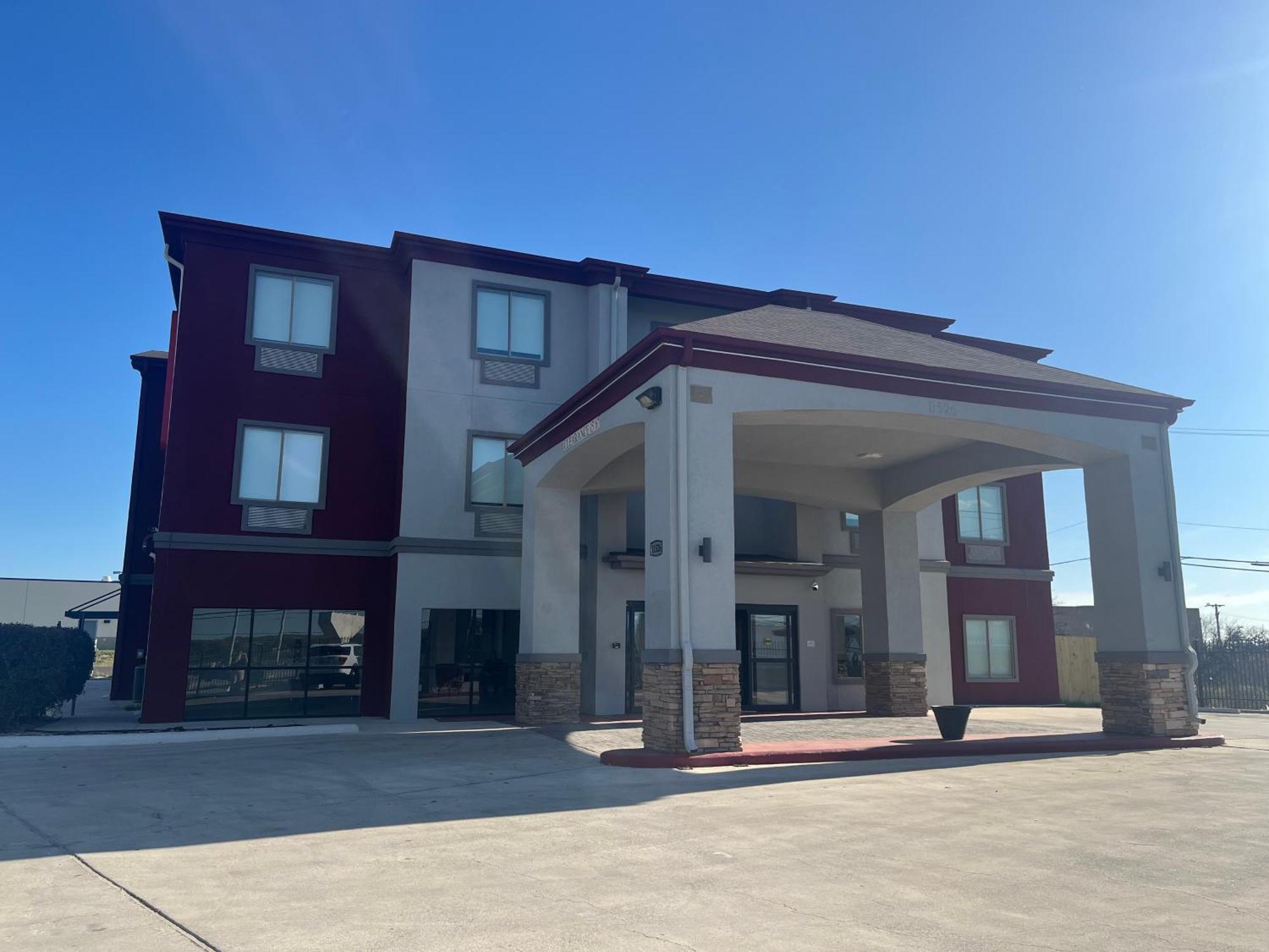 Red Roof Plus San Antonio Northeast Екстериор снимка